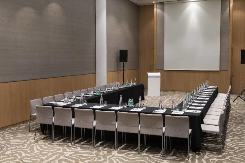 Herods Herzliya Hotel By The Beach Exterior photo